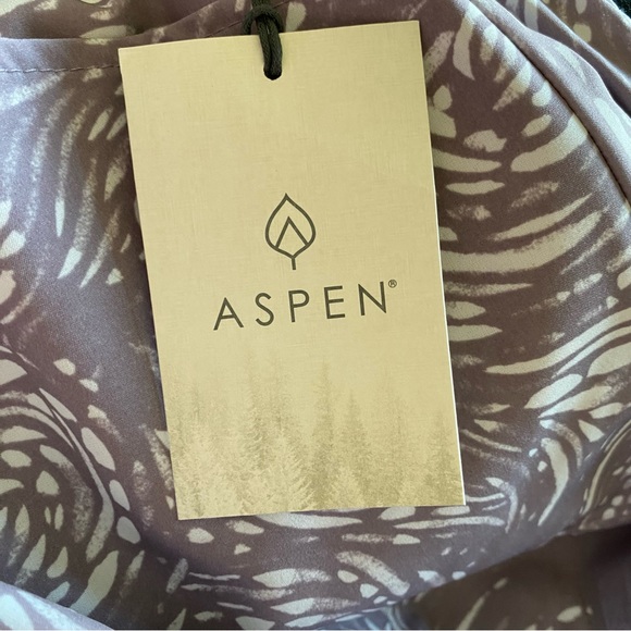 NWT Aspen Printed Mesh Hem Skort - Picture 10 of 15